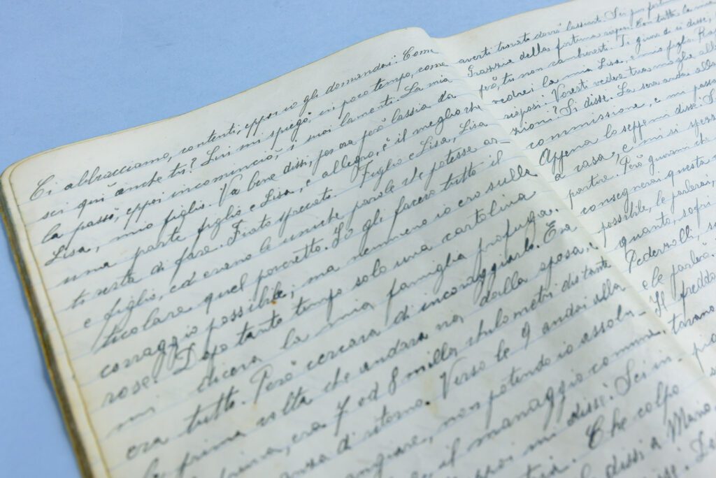 Pagine di un diario manoscritto d'epoca