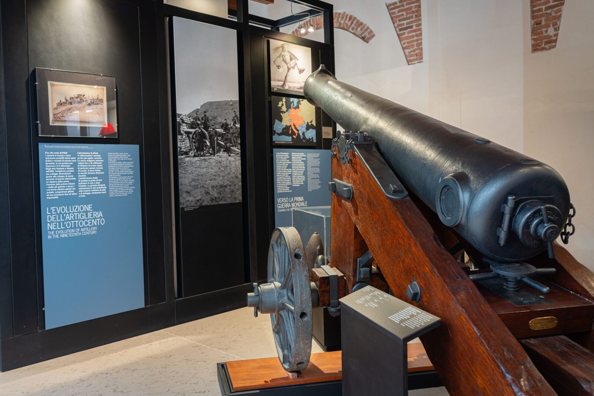 Il cannone austriaco mod. 1861 a retrocarica, con la lunga canna in ghisa
