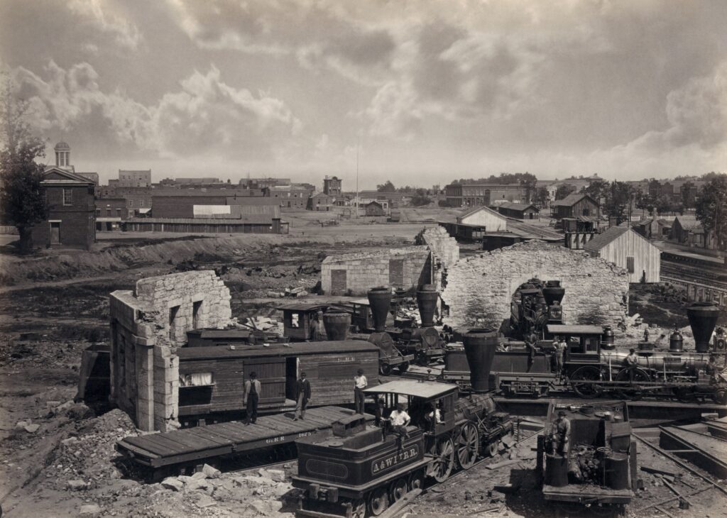 Fotografia storica della rotonda ferroviaria di Atlanta distrutta durante la guerra civile americana